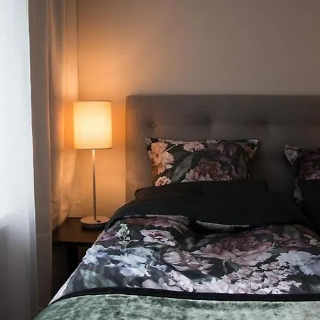 Aina Lahes Apartment *